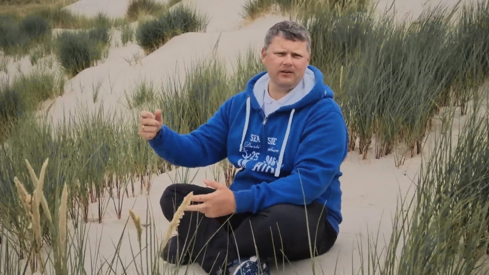 Patrick Nehmzow erklärt die Narbenbehandlung
